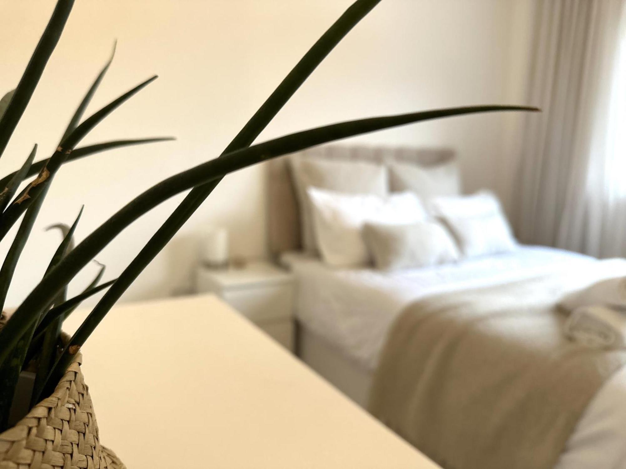 Private Room With En-Suite And Parking In Shared Flat กลาสโกว์ ภายนอก รูปภาพ
